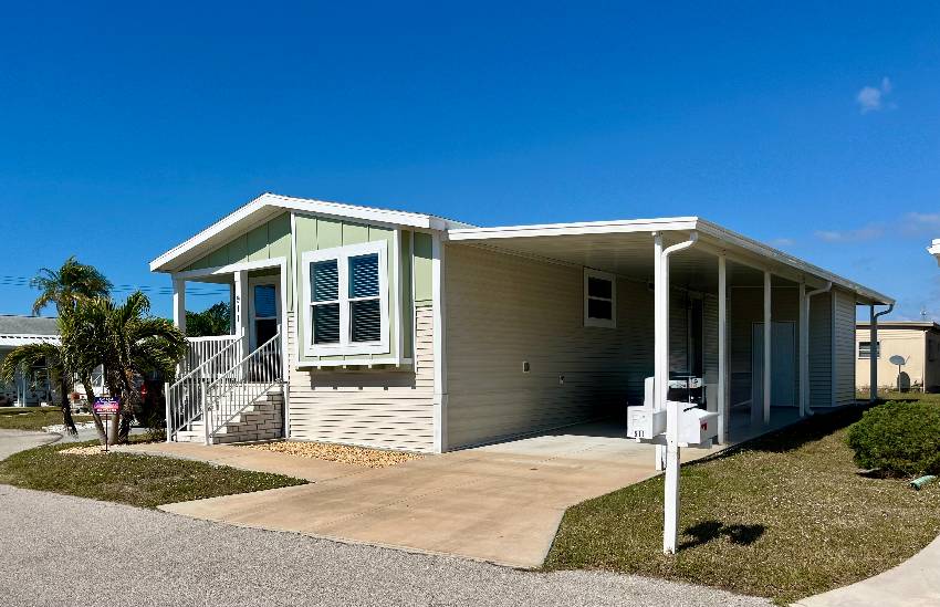 911 Bonaire W a Venice, FL Mobile or Manufactured Home for Sale