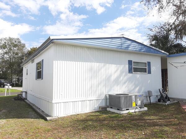 122 Smithwood a Lakeland, FL Mobile or Manufactured Home for Sale