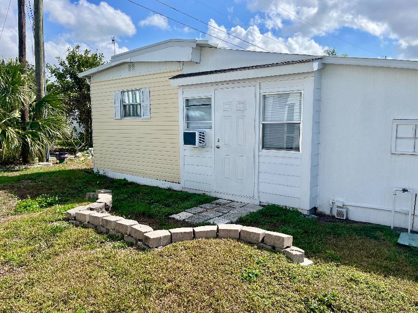 508 44th Ave Lot C25 a Bradenton, FL Mobile or Manufactured Home for Sale