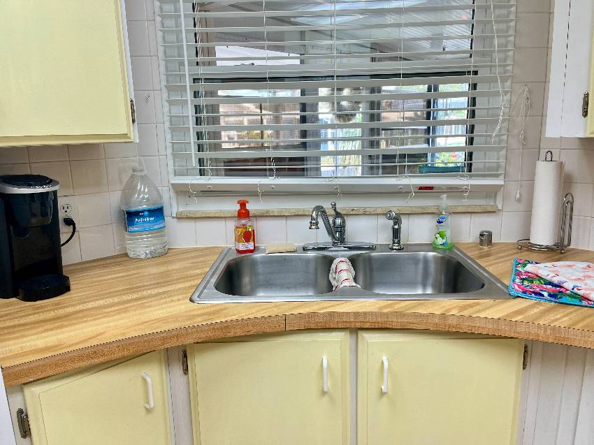 194 Gauva Circle a Bradenton, FL Mobile or Manufactured Home for Sale