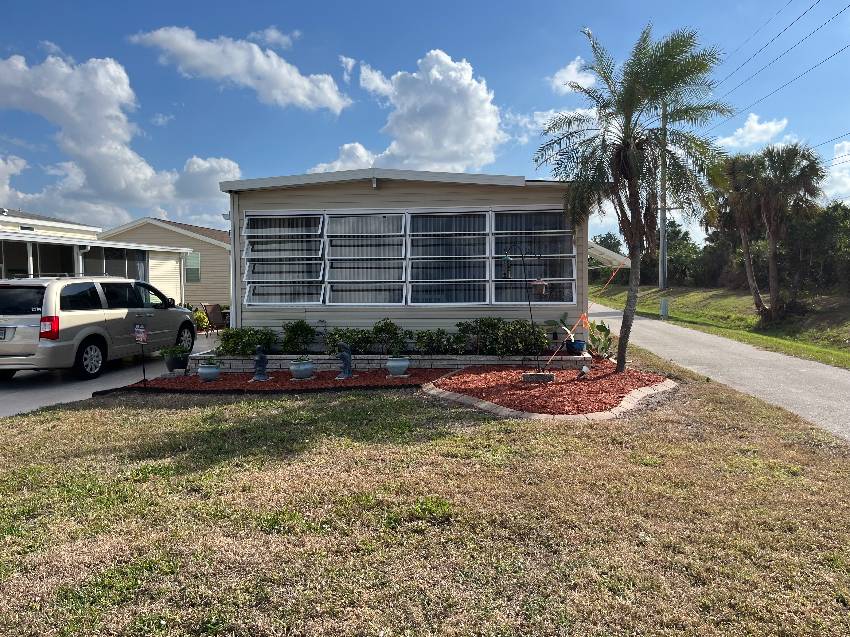 900 Trinidad a Venice, FL Mobile or Manufactured Home for Sale