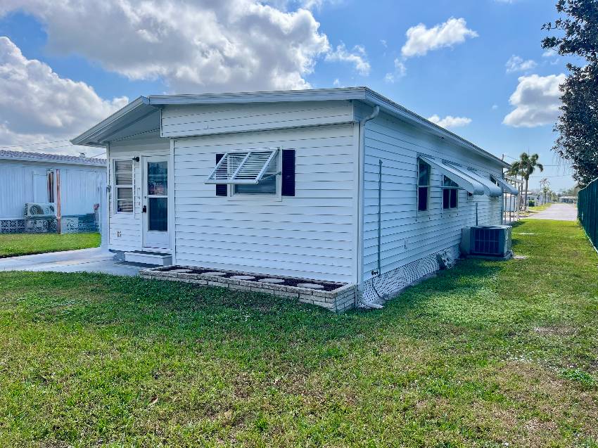 508 44th Ave Lot C43 a Bradenton, FL Mobile or Manufactured Home for Sale