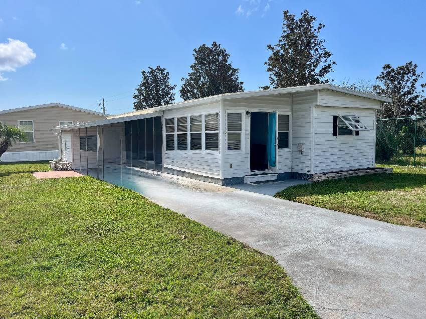 508 44th Ave Lot C43 a Bradenton, FL Mobile or Manufactured Home for Sale