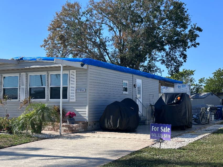 7816 Lakeshore Drive a Ellenton, FL Mobile or Manufactured Home for Sale