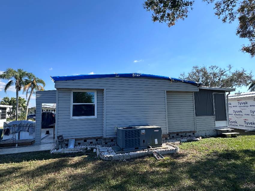 7816 Lakeshore Drive a Ellenton, FL Mobile or Manufactured Home for Sale