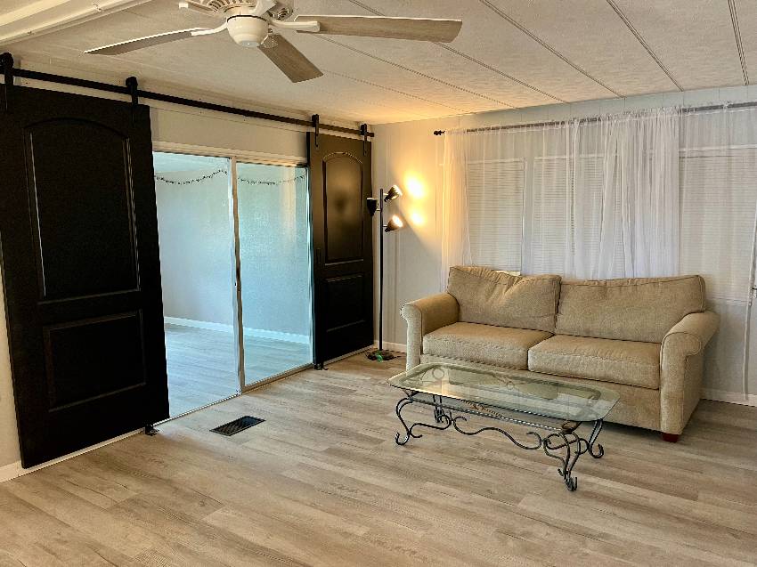 910 Cayman a Venice, FL Mobile or Manufactured Home for Sale