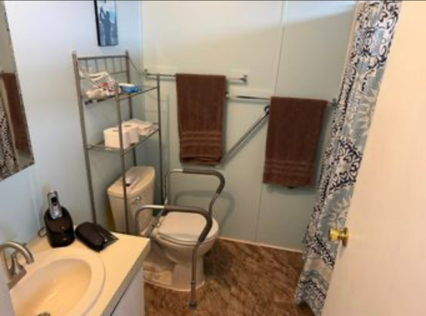 327 Crestwood Dr a Mulberry, FL Mobile or Manufactured Home for Sale