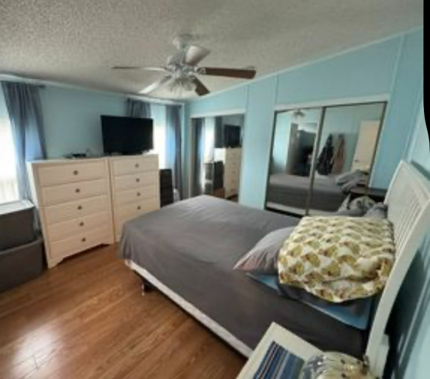 327 Crestwood Dr a Mulberry, FL Mobile or Manufactured Home for Sale