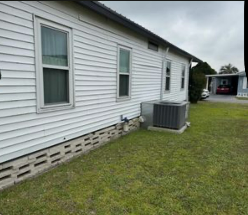 327 Crestwood Dr a Mulberry, FL Mobile or Manufactured Home for Sale