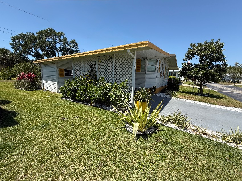 5258 Wellfleet Dr. W. a Sarasota, FL Mobile or Manufactured Home for Sale