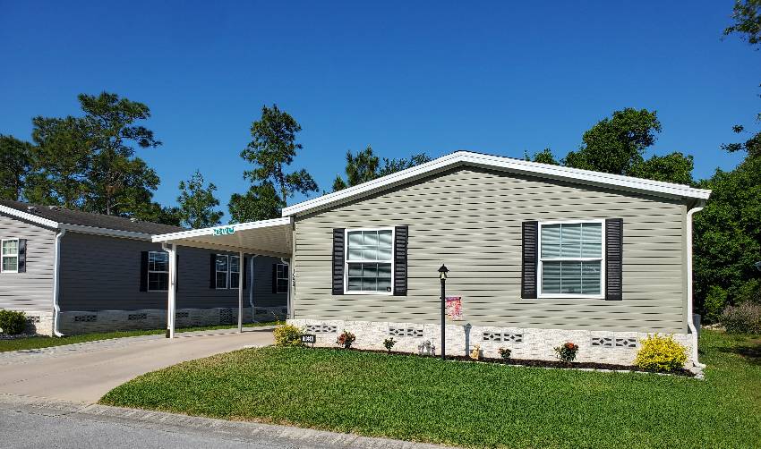 10664 S Sterlingshire Terrace a Homosassa, FL Mobile or Manufactured Home for Sale