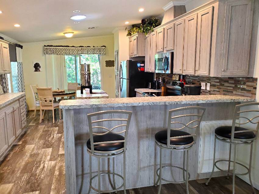 10664 S Sterlingshire Terrace a Homosassa, FL Mobile or Manufactured Home for Sale