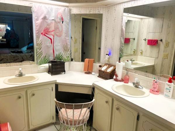 6010 Cheers Dr a Port Richey, FL Mobile or Manufactured Home for Sale