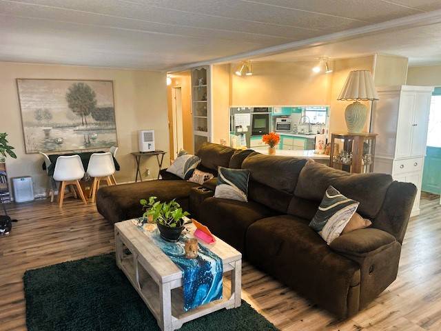 6010 Cheers Dr a Port Richey, FL Mobile or Manufactured Home for Sale
