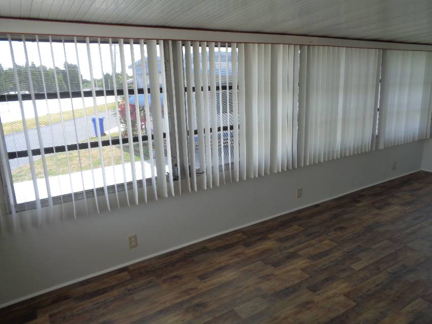 982 Hill Colony Cir a Lakeland, FL Mobile or Manufactured Home for Sale