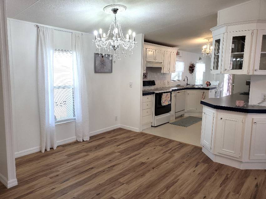 10456 S Little Hampton Terrace a Homosassa, FL Mobile or Manufactured Home for Sale