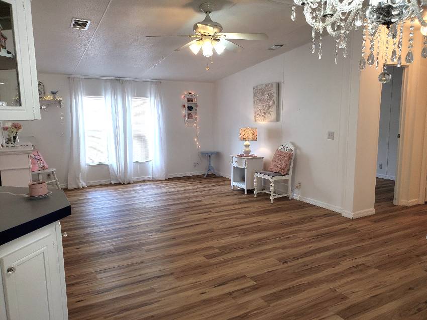 10456 S Little Hampton Terrace a Homosassa, FL Mobile or Manufactured Home for Sale