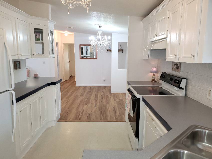 10456 S Little Hampton Terrace a Homosassa, FL Mobile or Manufactured Home for Sale