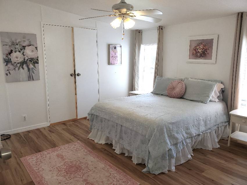 10456 S Little Hampton Terrace a Homosassa, FL Mobile or Manufactured Home for Sale