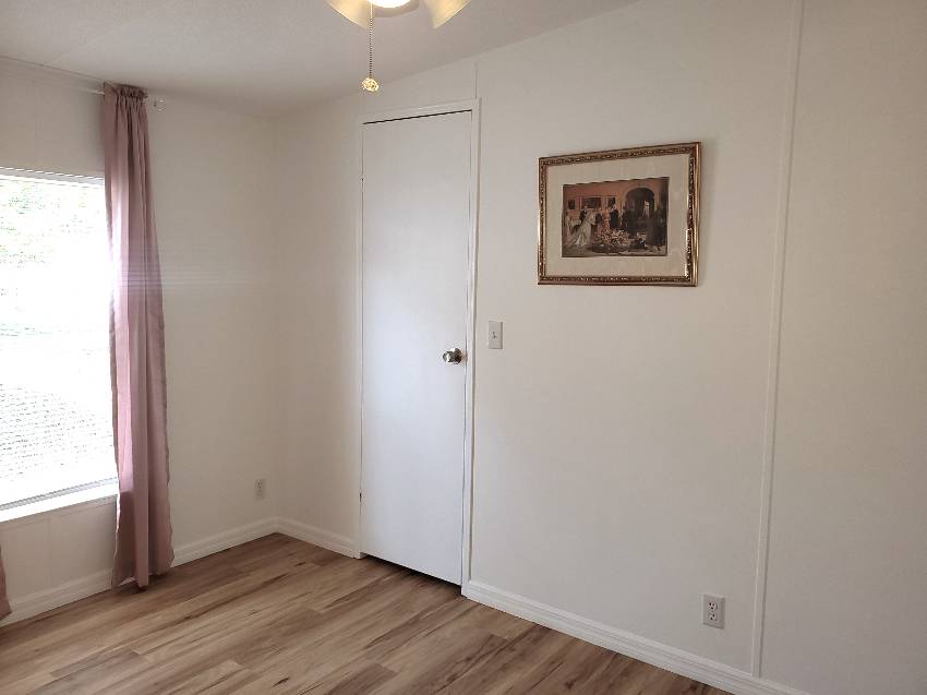 10456 S Little Hampton Terrace a Homosassa, FL Mobile or Manufactured Home for Sale