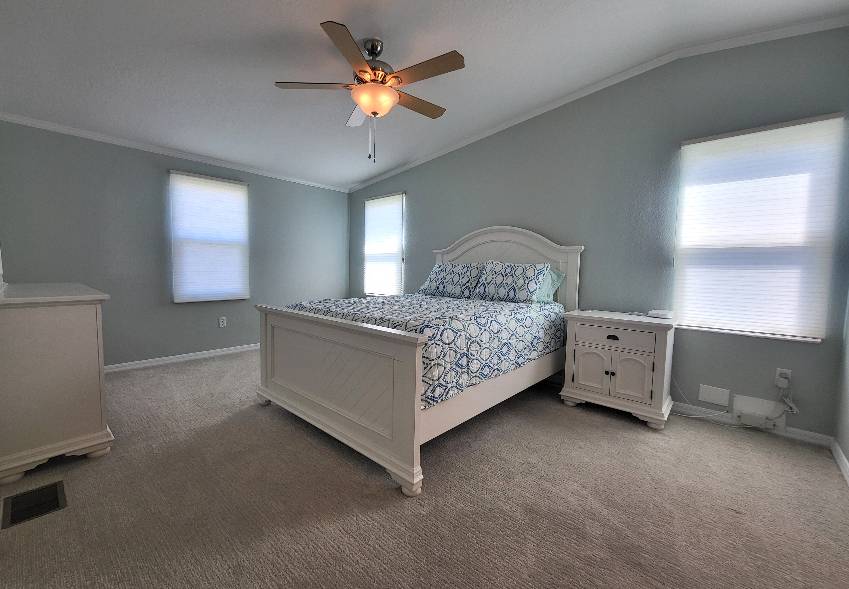 5675 Halifax Drive a Sarasota, FL Mobile or Manufactured Home for Sale
