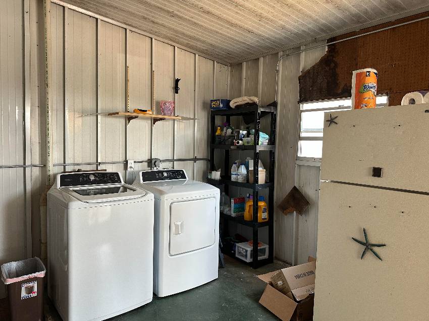 307 Apricot St a Bradenton, FL Mobile or Manufactured Home for Sale