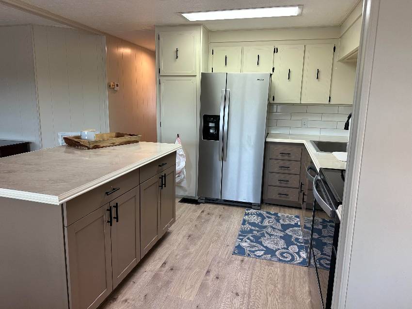 307 Apricot St a Bradenton, FL Mobile or Manufactured Home for Sale