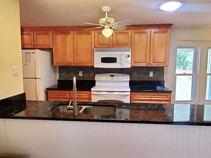 6681 W Kindlewood Lane a Homosassa, FL Mobile or Manufactured Home for Sale