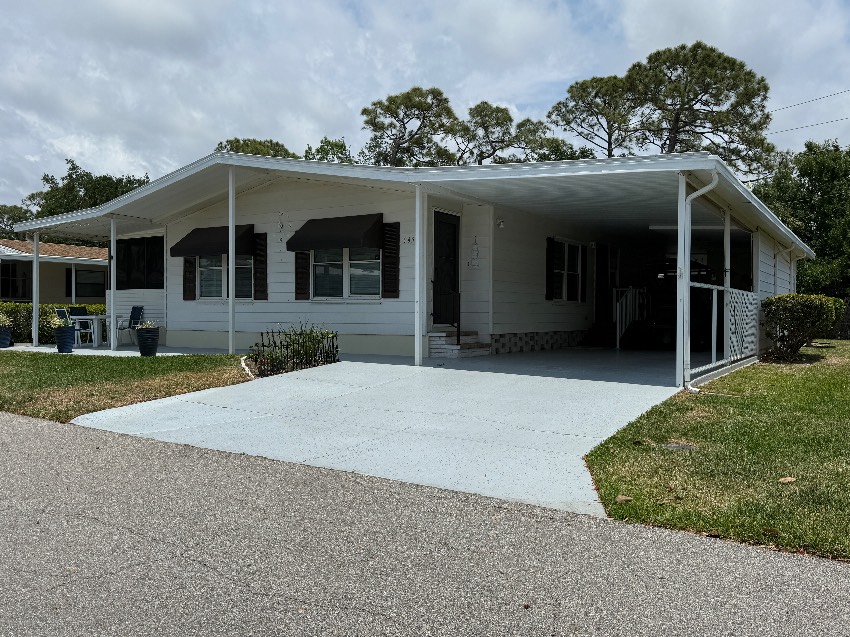 5453 Seven Oaks Dr a Sarasota, FL Mobile or Manufactured Home for Sale