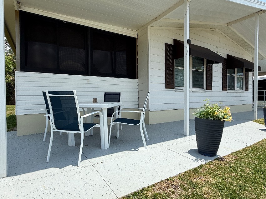 5453 Seven Oaks Dr a Sarasota, FL Mobile or Manufactured Home for Sale