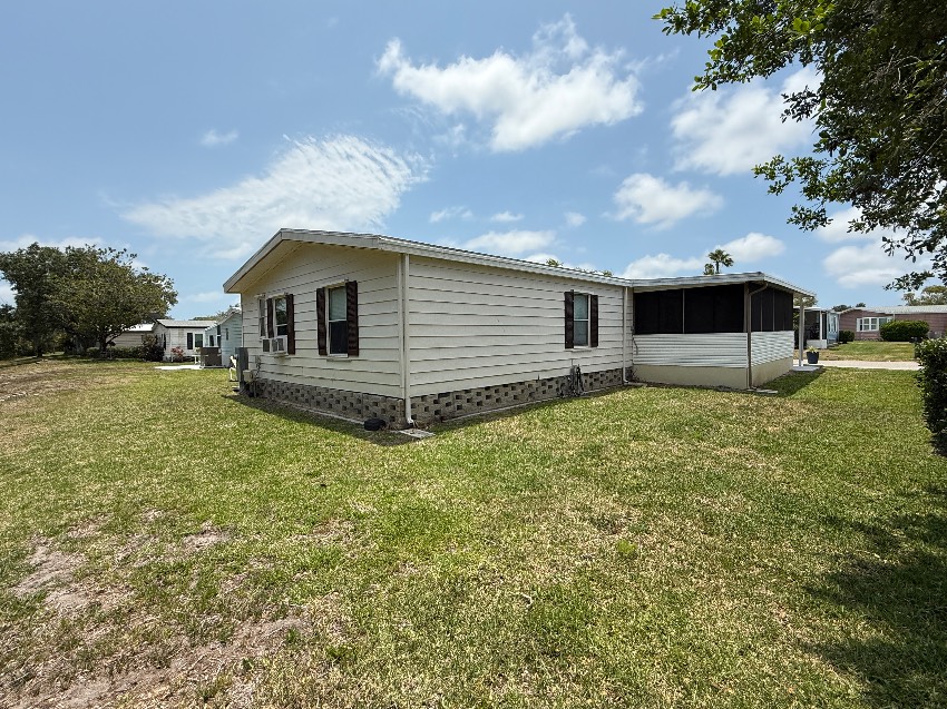 5453 Seven Oaks Dr a Sarasota, FL Mobile or Manufactured Home for Sale
