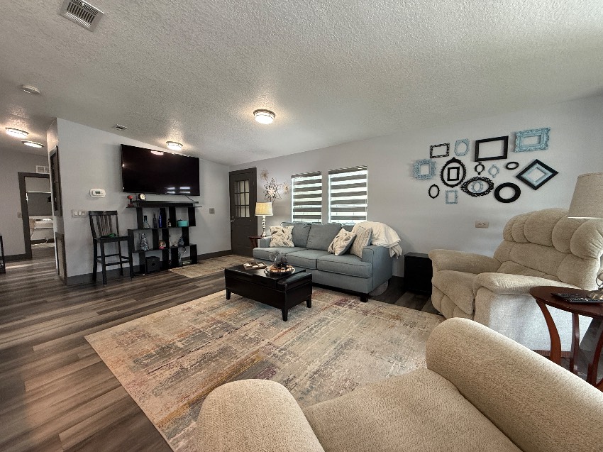 5453 Seven Oaks Dr a Sarasota, FL Mobile or Manufactured Home for Sale