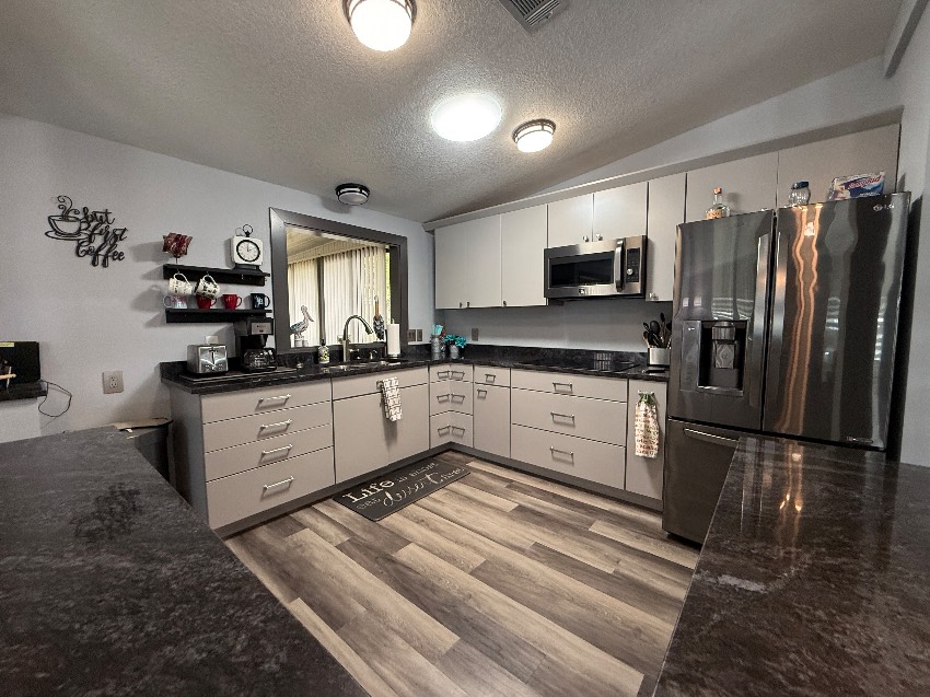 5453 Seven Oaks Dr a Sarasota, FL Mobile or Manufactured Home for Sale
