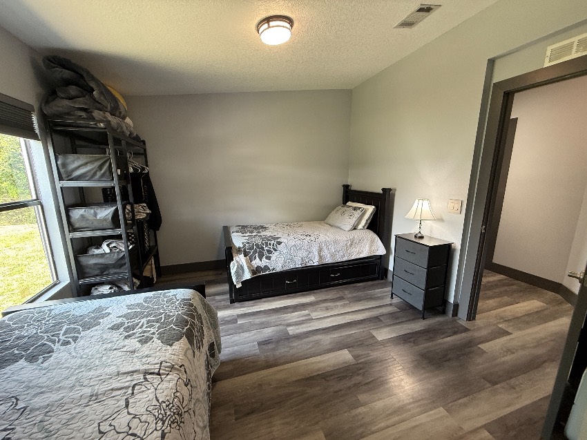 5453 Seven Oaks Dr a Sarasota, FL Mobile or Manufactured Home for Sale