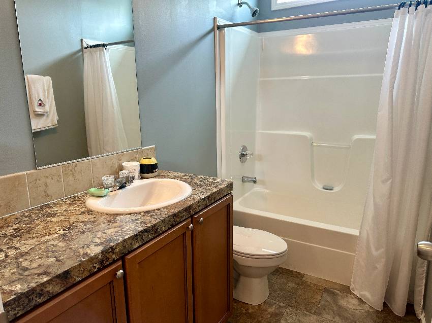 938 Siesta Dr a Ellenton, FL Mobile or Manufactured Home for Sale