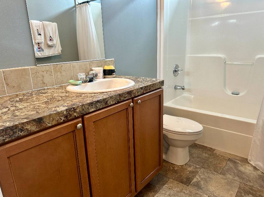 938 Siesta Dr a Ellenton, FL Mobile or Manufactured Home for Sale