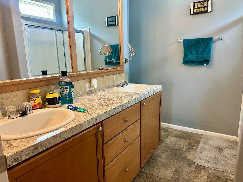 938 Siesta Dr a Ellenton, FL Mobile or Manufactured Home for Sale