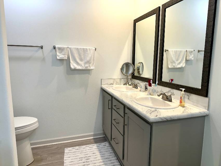 7049 Bartlett Ct a Ellenton, FL Mobile or Manufactured Home for Sale