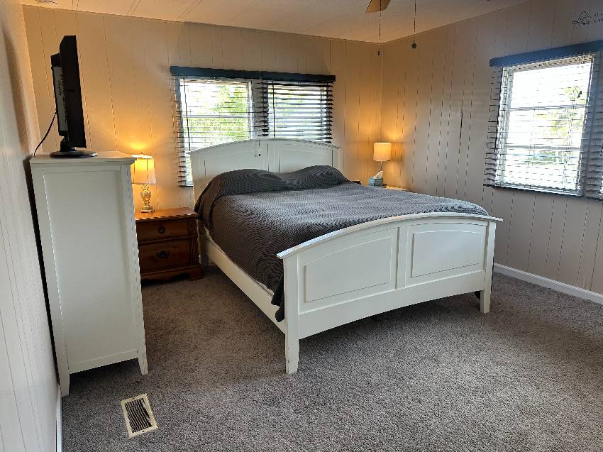 490 Sandlewood Ln a Ellenton, FL Mobile or Manufactured Home for Sale