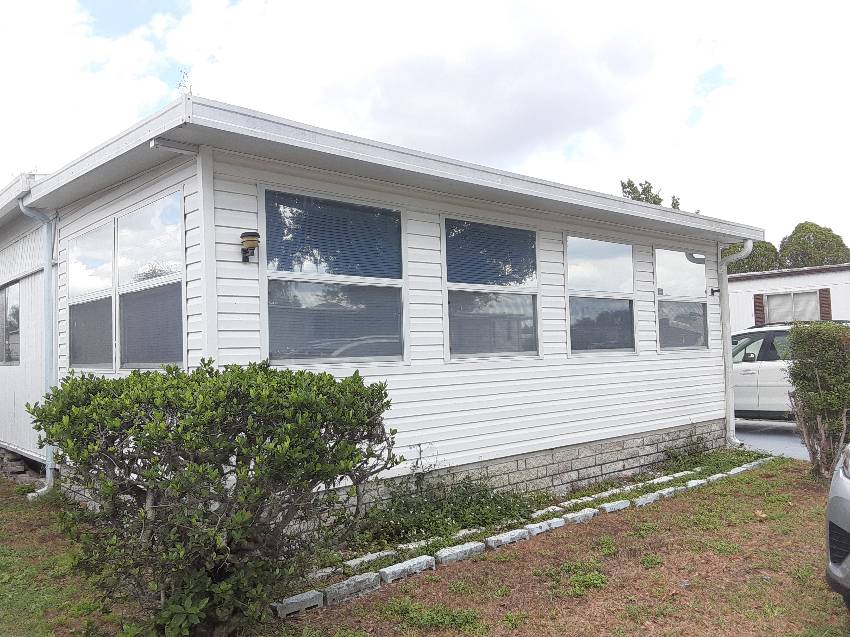 841 Hickory Hills Dr a Lakeland, FL Mobile or Manufactured Home for Sale