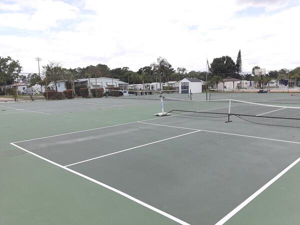 841 Hickory Hills Dr a Lakeland, FL Mobile or Manufactured Home for Sale