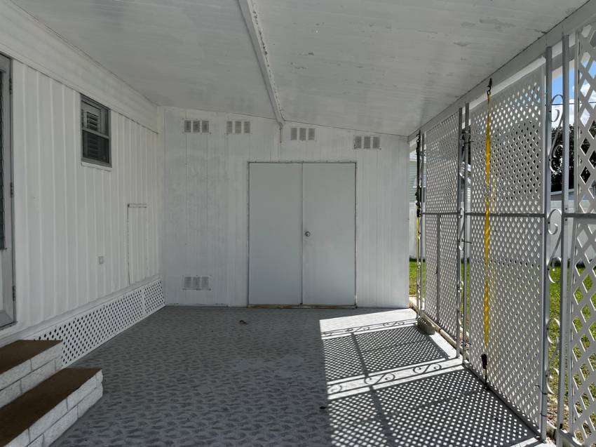 122 King Drive a Winter Haven, FL Mobile or Manufactured Home for Sale