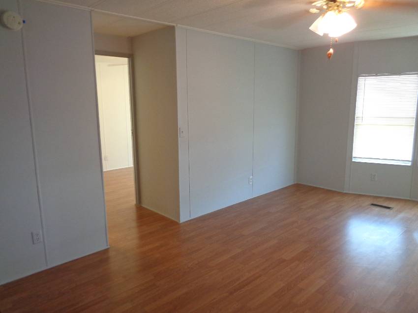 291 Queen Mary Loop a Lakeland, FL Mobile or Manufactured Home for Sale