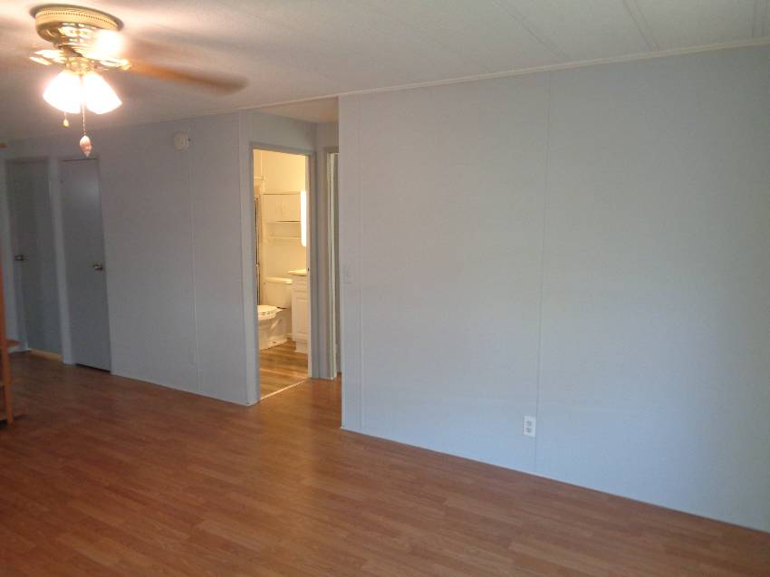 291 Queen Mary Loop a Lakeland, FL Mobile or Manufactured Home for Sale