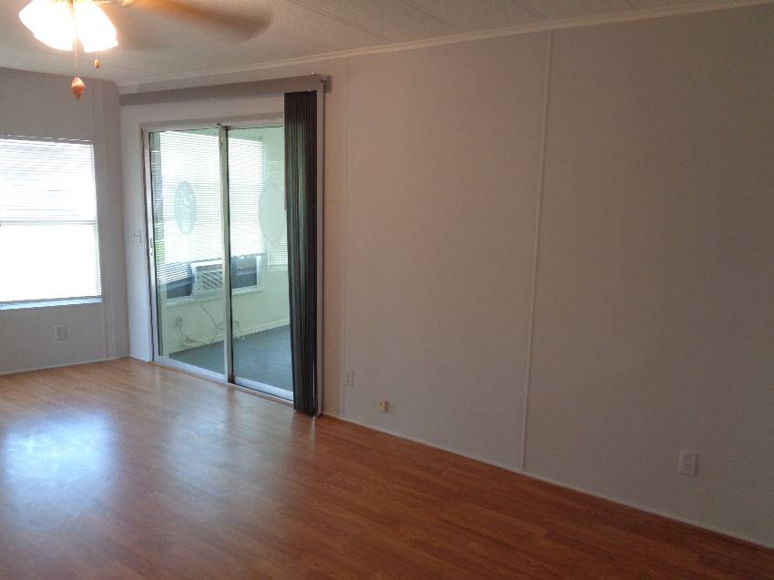 291 Queen Mary Loop a Lakeland, FL Mobile or Manufactured Home for Sale