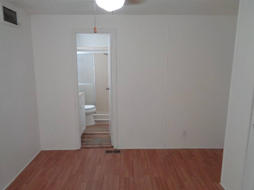 291 Queen Mary Loop a Lakeland, FL Mobile or Manufactured Home for Sale