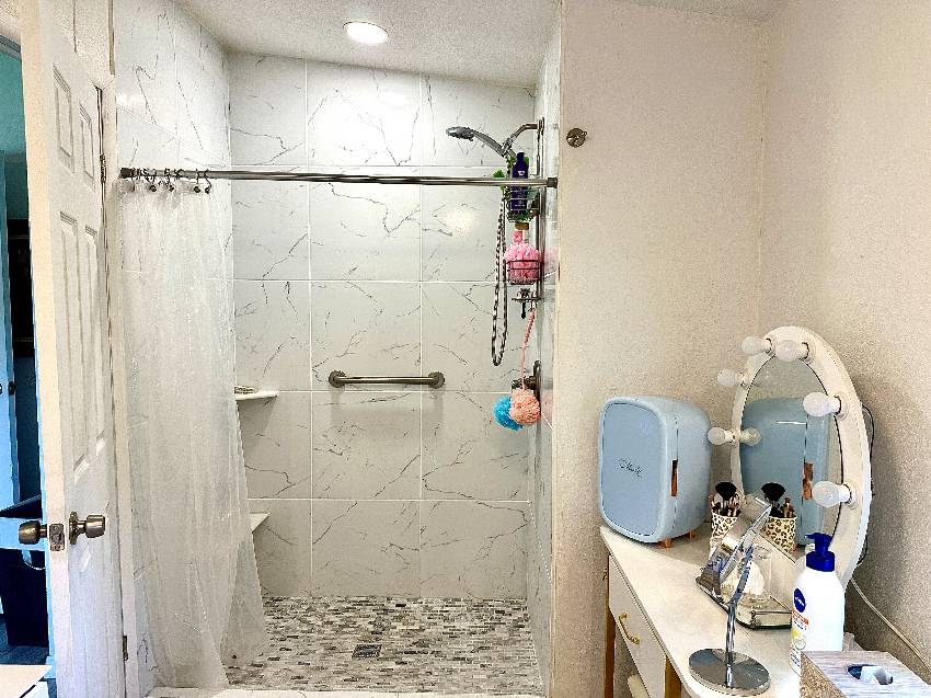 4330 Lake View Dr N a Ellenton, FL Mobile or Manufactured Home for Sale