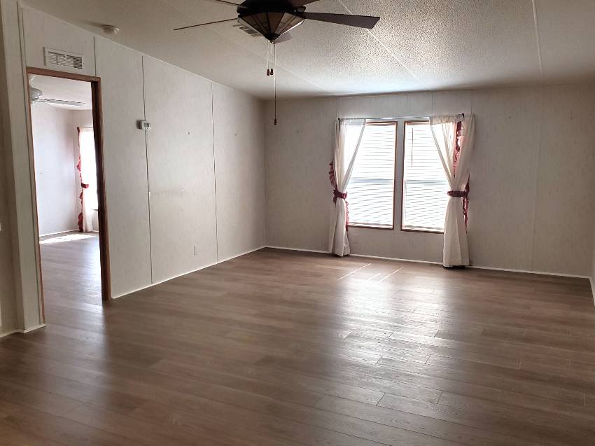 7040 W Bedfordshire Loop a Homosassa, FL Mobile or Manufactured Home for Sale