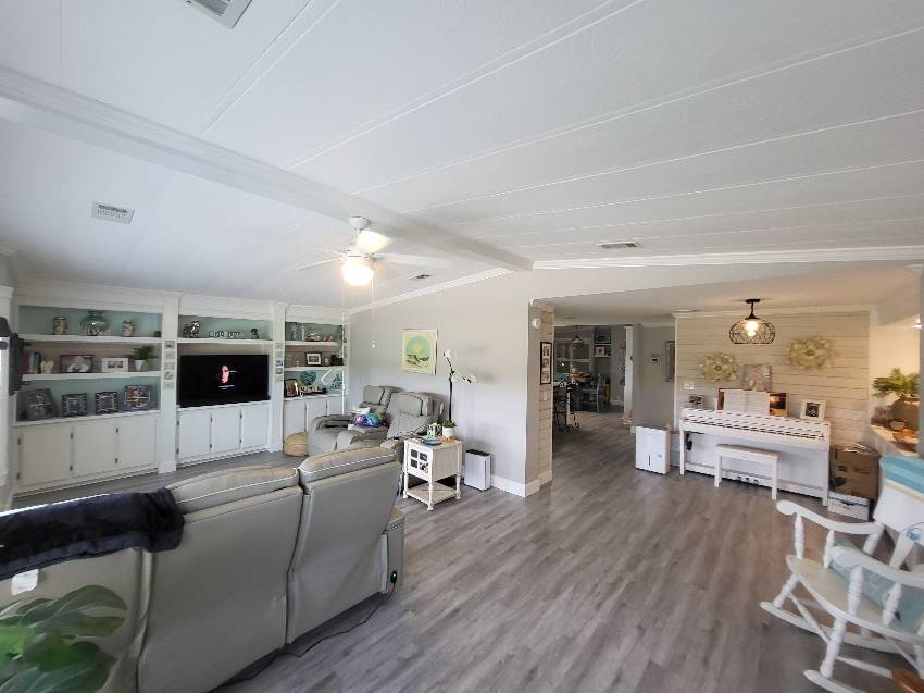 5628 Stonehaven Lane a Sarasota, FL Mobile or Manufactured Home for Sale