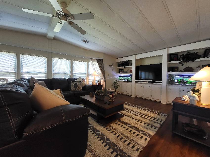 5635 Camelford Drive a Sarasota, FL Mobile or Manufactured Home for Sale